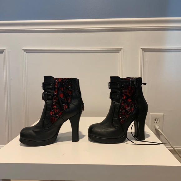 SOLD: Demonia Crypto 51 - Picture 4 of 5